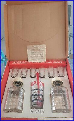 Beautiful Vintage Decanters SET boxed by Embassy Cocktail Bar ware. 1950s