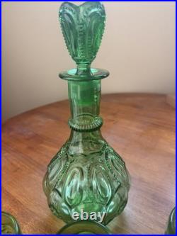 Decanter + 6 Vintage Green Moon & Star Cordial Glasses UV Reactive Uranium 3.75