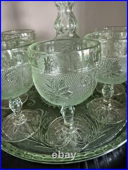 MInt Vintage 1970s Indiana Tiara Chantilly Green Sandwich Glass Wine Decanter