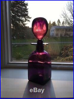 Nice Vintage MidCentury 12 Amethyst Glass Decanter with Glass Stopper