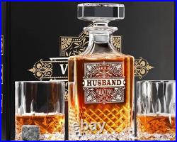 Royal Vintage Bourbon Whiskey Decanter 2 Glass & Cubes Set with Original Box