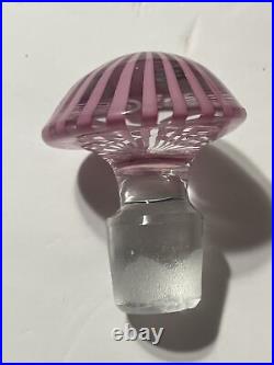 VINTAGE MURANO GLASS PINk SWIRL DECANTER ITALIAN 16 Oz