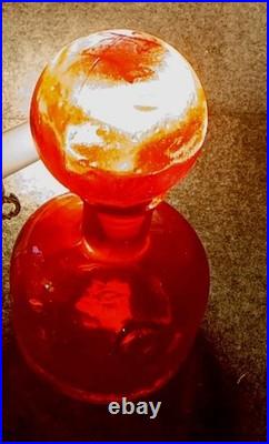 VTG ITALIAN Red MOLD Blown Art Glass Decanter withStopper Decorative Heavyweight