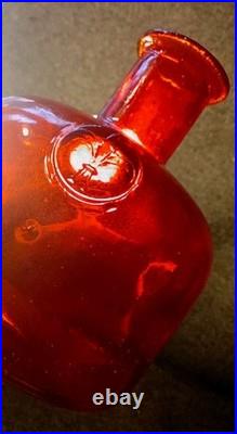 VTG ITALIAN Red MOLD Blown Art Glass Decanter withStopper Decorative Heavyweight