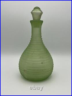 Vintage 1930's Frigidaire Green Vaseline Glass Decanter With Stopper GLOWS. RARE