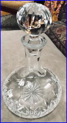 Vintage/Atq. Lead Crystal Decanter w Stopper Alcohol Cut Glass Carafe With Lid