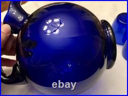 Vintage Cambridge Cobalt Blue Glass Ball Decanter Withstopper & 6 Glasses Mint Vintage Cambridge Cobalt Blue Glass Ball Decanter Withstopper & 6 Glasses Mint