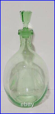 Vintage Cambridge Green Uranium Dimpled Pinched GLASS DECANTER 10 3/4 T