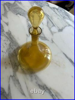Vintage Empoli Italy Yellow Glass Genie Bottle Decanter with Stopper Vintage Empoli Italy Yellow Glass Genie Bottle Decanter with Stopper