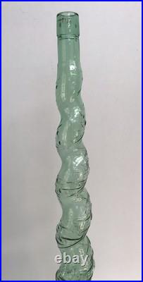 Vintage Italian Green Embossed Twisted Glass 32 Tall Chianti Wine Decanter