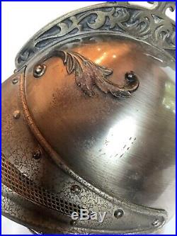 Vintage Metal Medieval Knight Helmet Table Bar Scotch Decanter 4 Shot Glasses