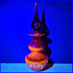 Vintage Mid Century Rainbow Amberina Art Glass Decanter 111